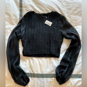 NWT sheer sleeve crop top